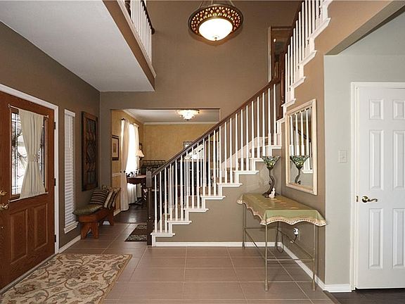 2nd image of 500 Drexel Dr
