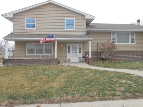 410 S Fillmore St, Maryville, MO 64468