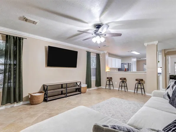 822 Autumn Point Ln, Spring, TX 77373