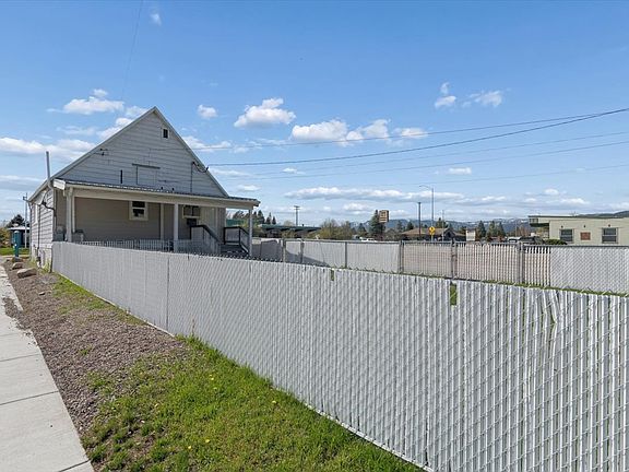 5th image of 135 Nucleus Ave
