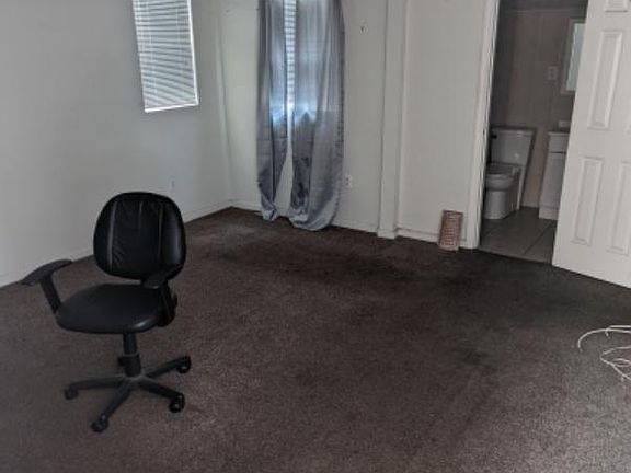 5th image of 1118 W 8th St