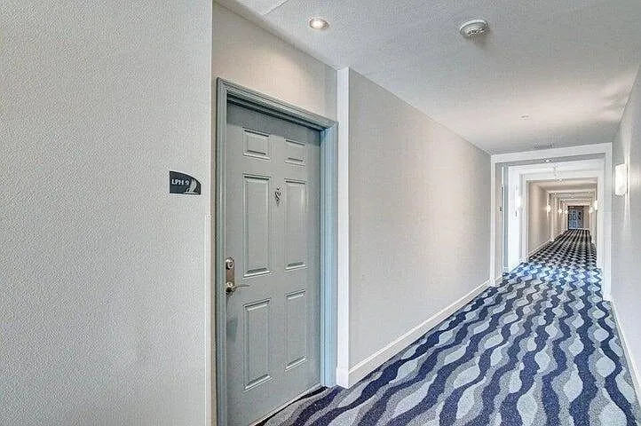 2 bed, 2.0 bath, 1129 sqft, $3,500 — Photo 2