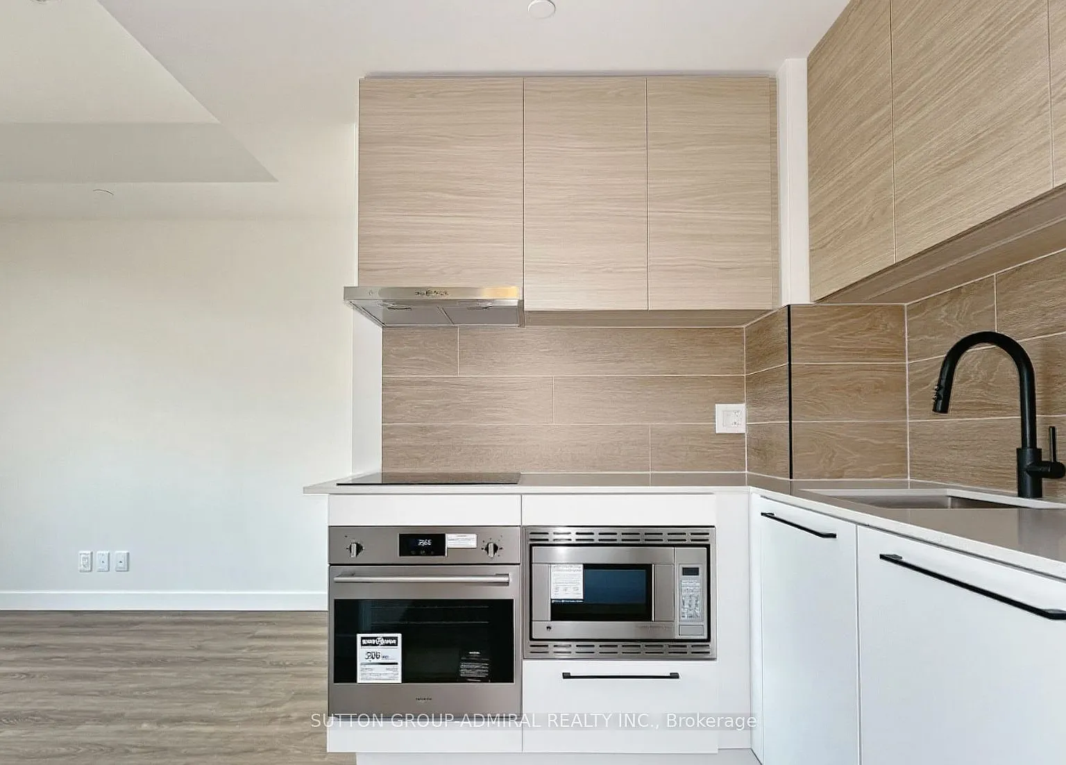1 bed, $2,099 — Photo 2