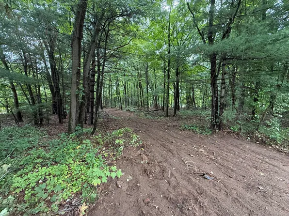 95 Simon Road, Enfield, CT 06082