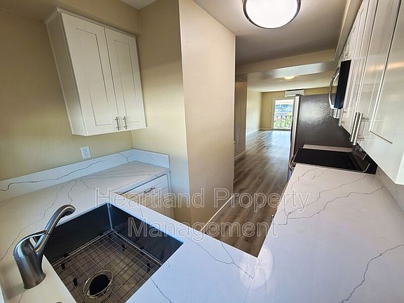 5th image of 4514 3rd St Unit 18