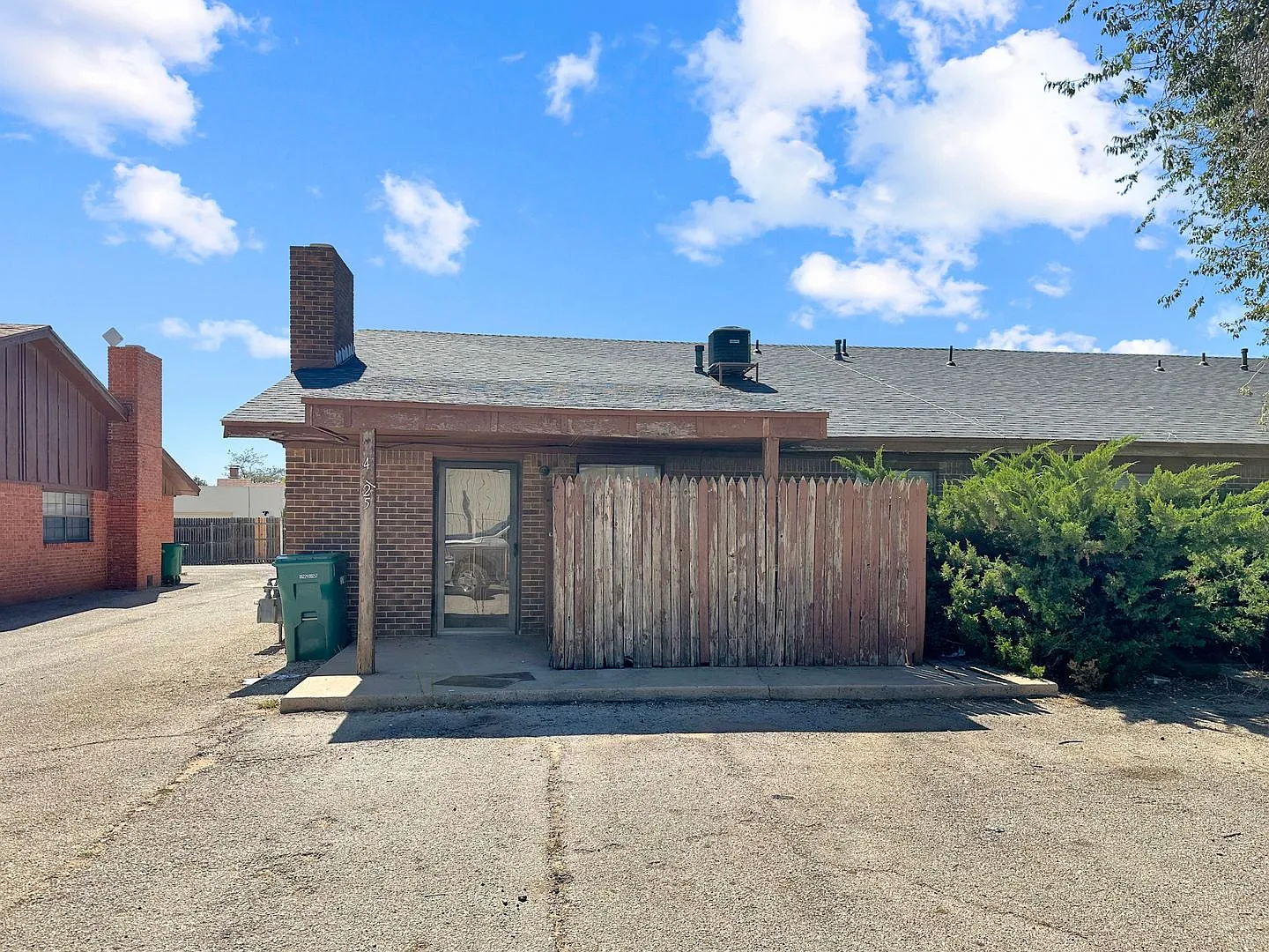 4125-4131 North Grimes Street — Photo 1