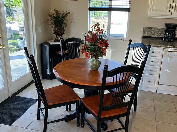 4th image of 335 Avocado Pl