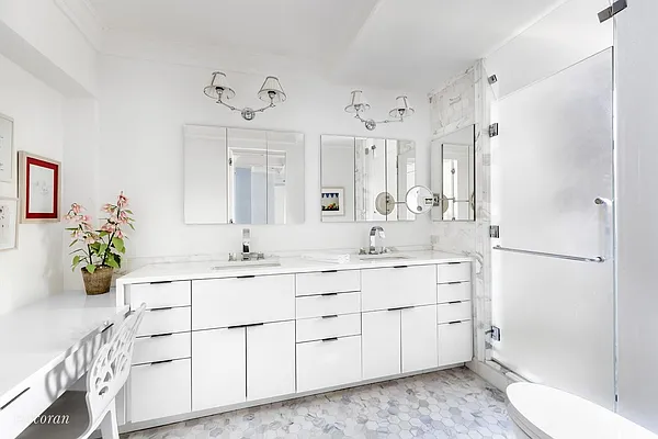 Sold by Corcoran | media 31