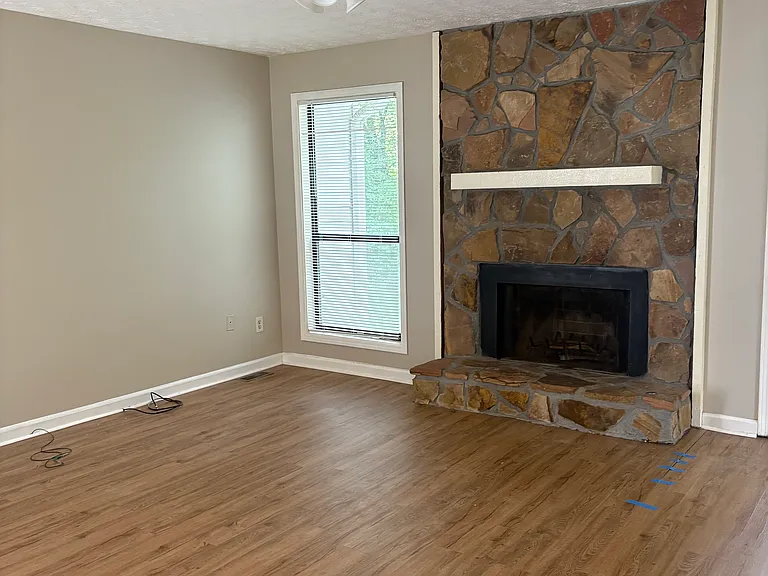 8005 Sumit Wood Dr NW — Photo 4