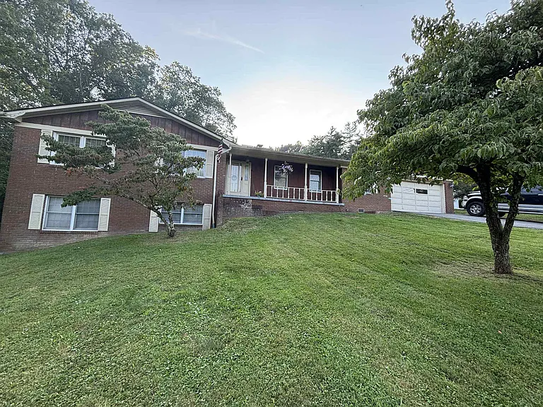 134 Dan Mont Vis — Photo 1