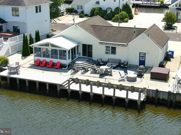 172 Catherine Ln, Manahawkin, NJ 08050