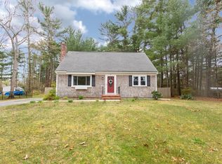 22 Windsor Dr, Wareham, MA 02571