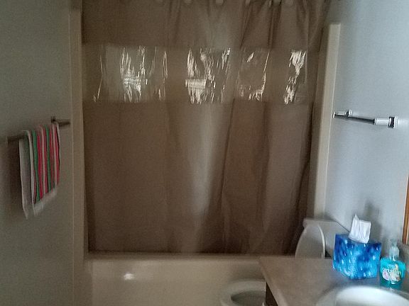 4th image of 2259 Country Ln