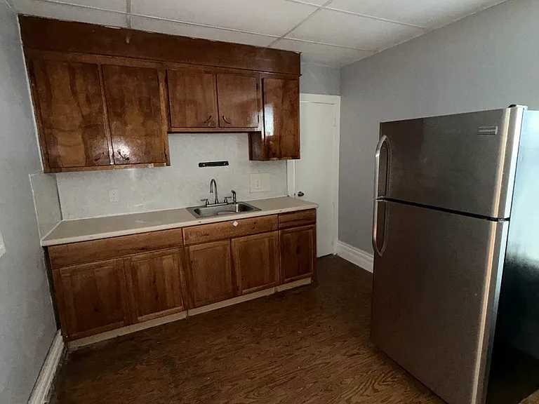 746 E Laurel St #2F — Photo 17