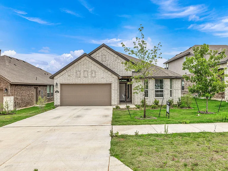 121 High Plains Dr — Photo 1