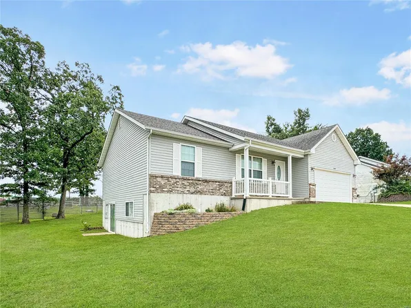 243 Duffers Dr, Saint Clair, MO 63077