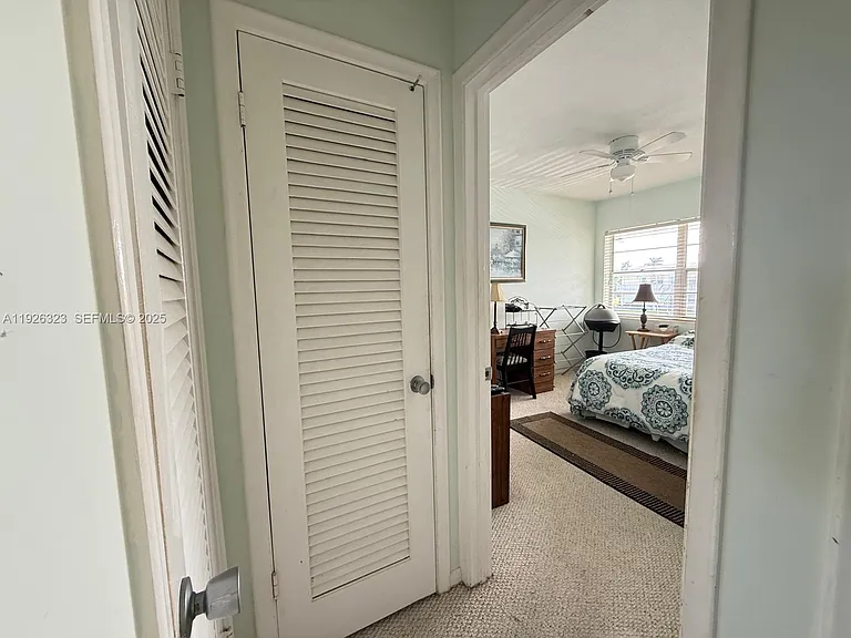 90 Easthampton D #90 — Photo 11
