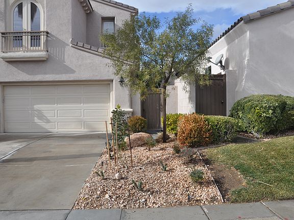2nd image of 2957 Red Springs Dr