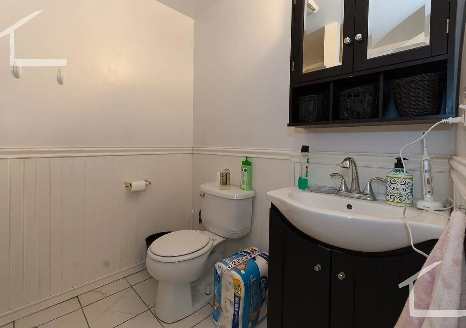 No Brokers Fee, Central BU Location, Heat, Hot Water Included , Laundry on a Site, Parking ofr Rent — Photo 4