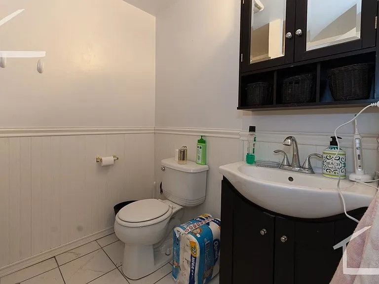 55 Thatcher St #5A — Photo 8