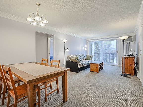 4th image of 113 Boardwalk St Unit 2E