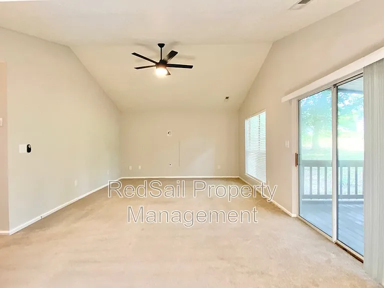 5310 Gardner Ct — Photo 3