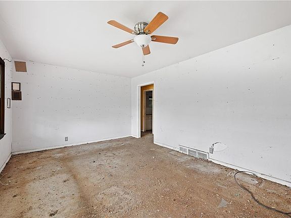 5th image of 7000 Bales Ave