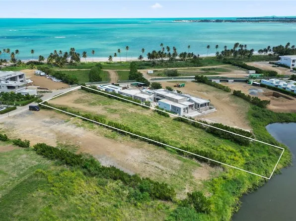 L5 Atlantic Dr #7000, Rio Grande, PR 00745