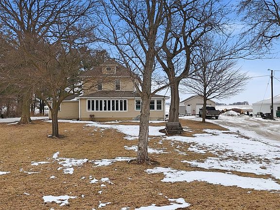 4th image of 422 E 600 North Rd