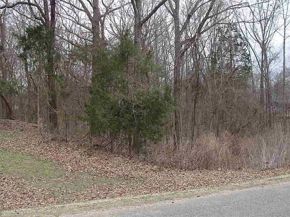 4th image of 27 Lakewood Dr
