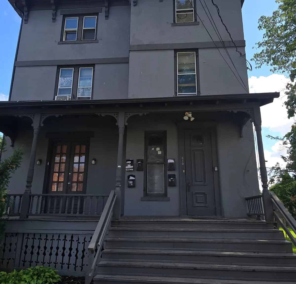 3 bed, $2,450 — Photo 1
