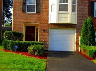 8238 Dellwood Ct, Lanham, MD 20706