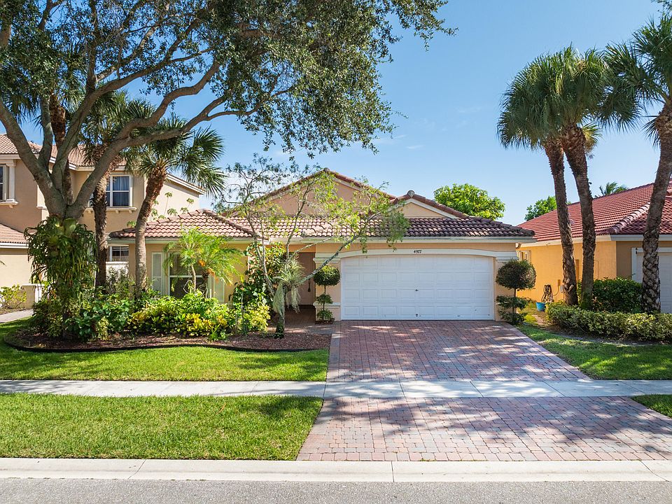 1st image of 4977 Victoria Circle