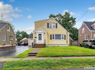 90 Ulrich Rd, Stratford, CT 06614
