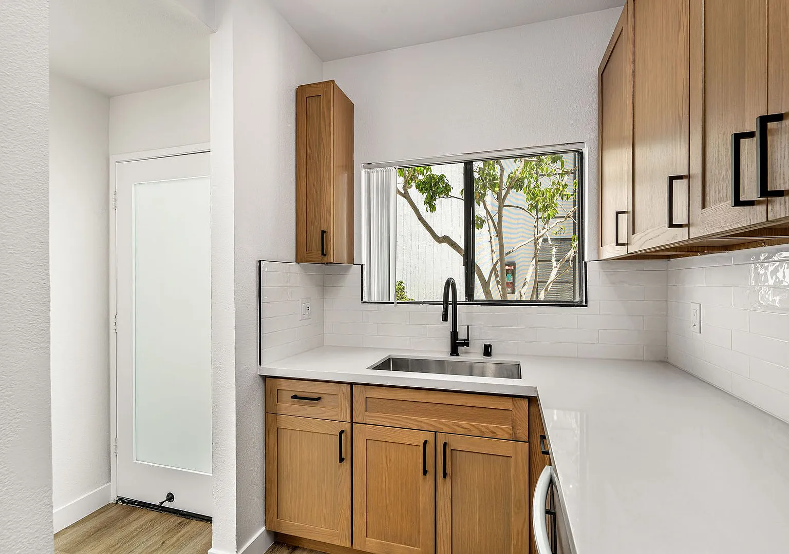 2500 Abbot Kinney Blvd — Photo 2