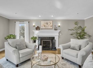 17 Olde Common Dr #17, Atkinson, NH 03811