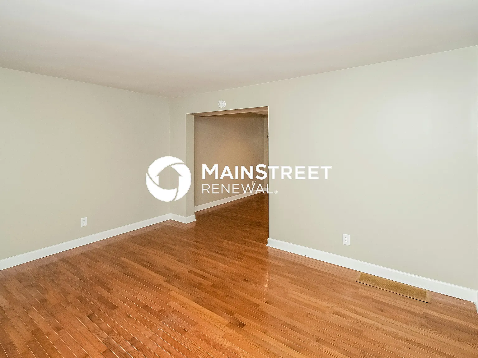 420 Argonne Dr NE — Photo 3