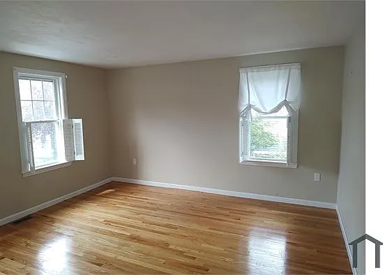 7 Newbury Dr #7 — Photo 16