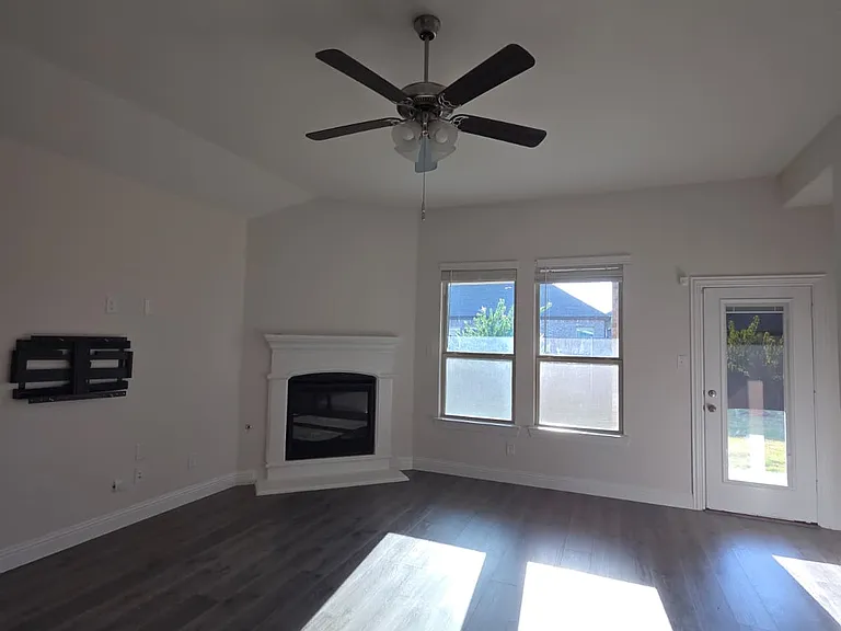 7325 Allium Ct — Photo 16