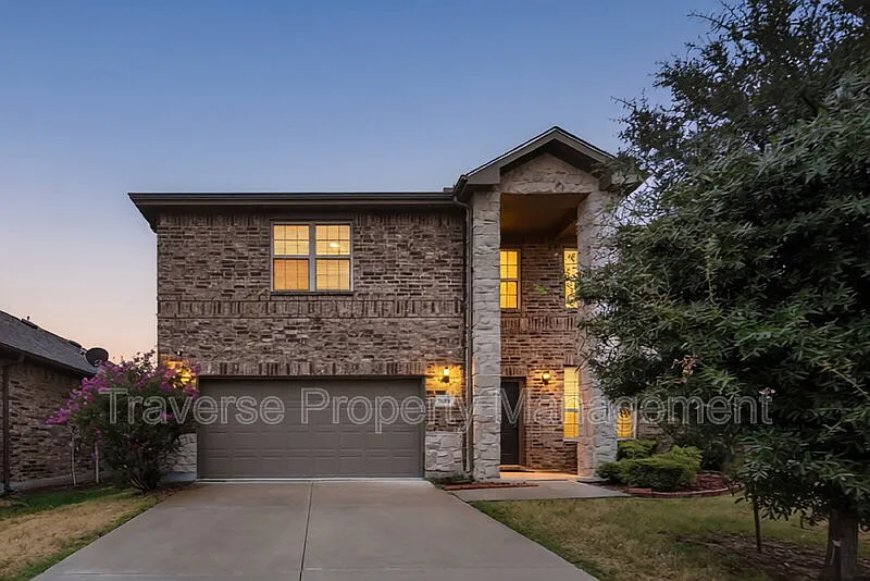 4 bed, 3.5 bath, 2609 sqft, $2,695 — Photo 2