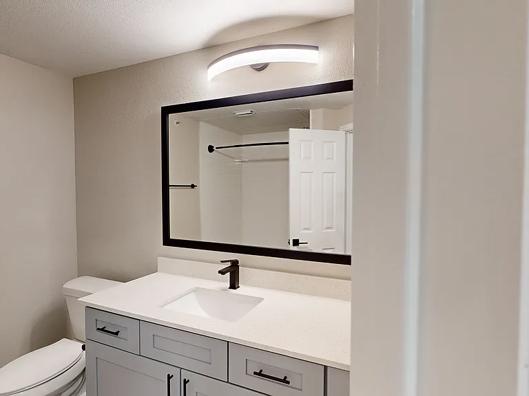 Lakeline Villas — Photo 43