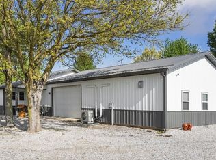 136 S Hillcrest Dr, Rockville, IN