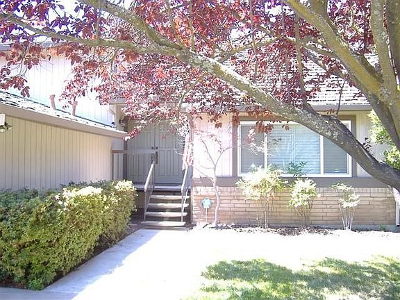 3rd image of 6433 Indian River Dr