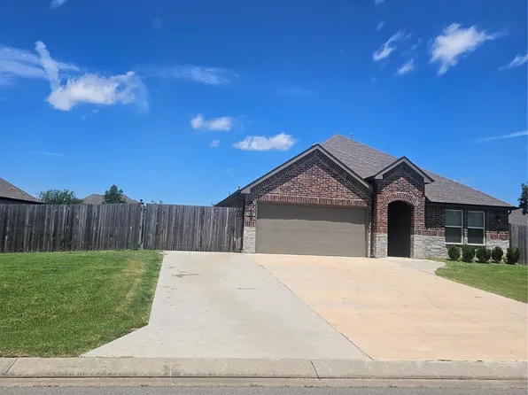8327 Vintage Trace Dr, Claremore, OK 74019