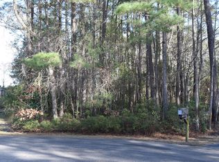 32 Eagle Ln, Hampstead, NC 28443
