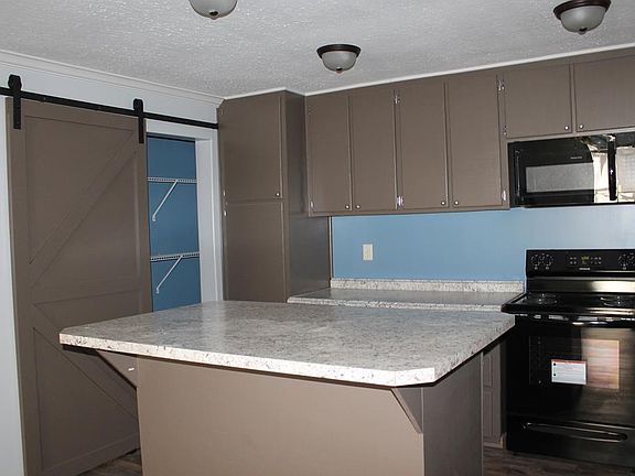4th image of 1007 Coweta Ave N