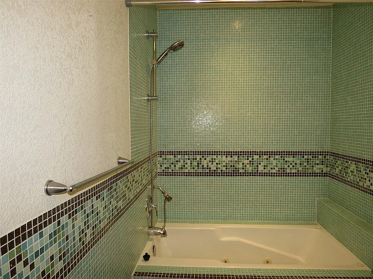 10505 Swallow Ln — Photo 19