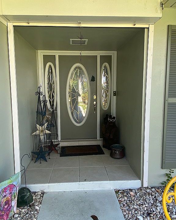 1st image of 138 SW 49th Ter