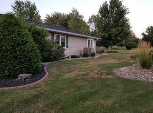 1 Cypress Point, Pekin, IL 61554