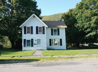 25 Clinton St, Galeton, PA 16922